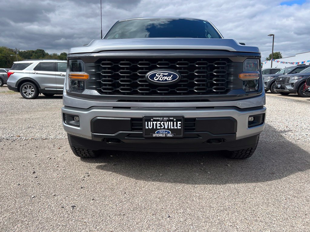 Used 2024 Ford F150 STX AWD/4WD image 3