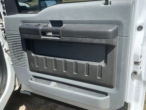 Used 2011 Ford F350 XL w/ PWR Equipment Group image 15