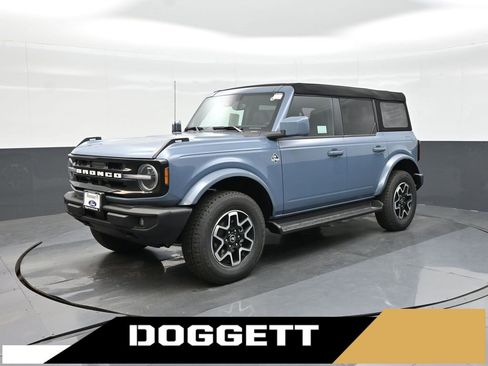 New 2025 Ford Bronco Outer Banks image 1