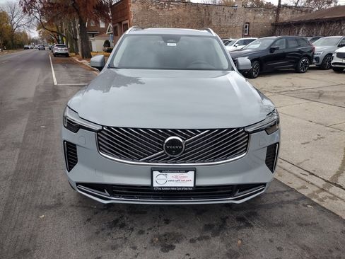 New 2026 Volvo XC90 B6 Plus w/ Protection Package Premier image 5