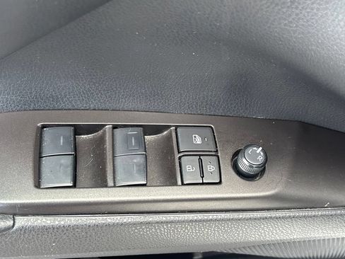 Used 2024 Toyota Camry SE FWD image 8