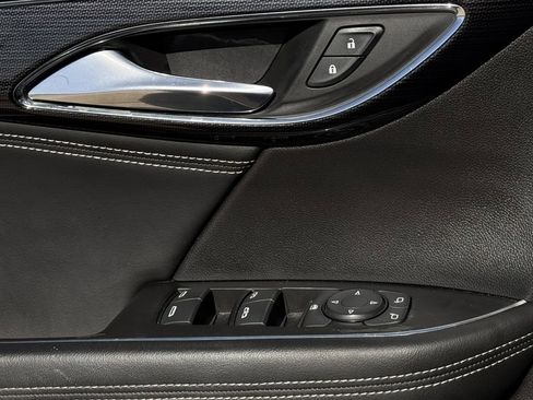 Used 2023 Buick Envision Preferred image 22