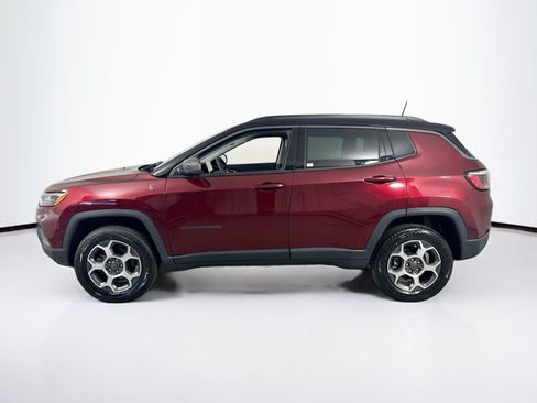 Used 2022 Jeep Compass Trailhawk w/ Sun and Sound Group AWD/4WD image 8