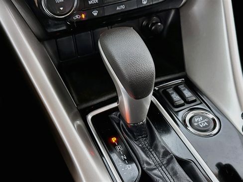 Used 2025 Mitsubishi Eclipse Cross LE AWD/4WD image 19