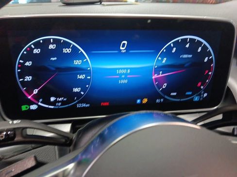 Used 2026 Mercedes-Benz GLC 300 4MATIC image 4