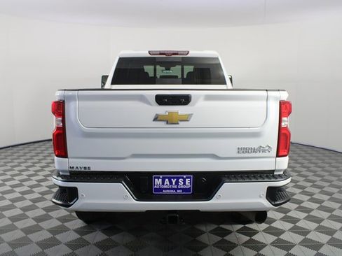 Used 2022 Chevrolet Silverado 2500 High Country w/ Z71 Off-Road Package image 27
