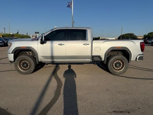 Used 2020 GMC Sierra 2500 Denali w/ Denali Ultimate Package AWD/4WD image 7