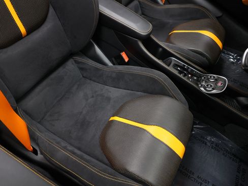 Used 2019 McLaren 570S Spider RWD image 86