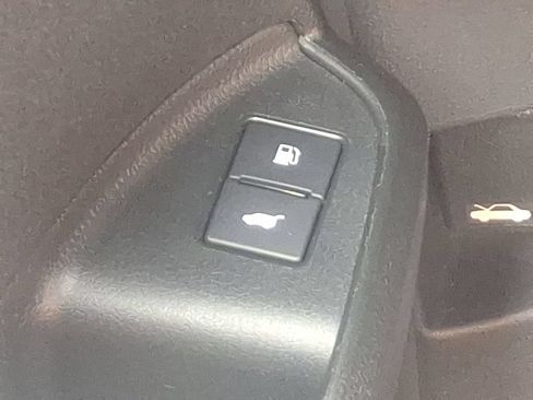 Used 2022 Honda Pilot TrailSport image 28