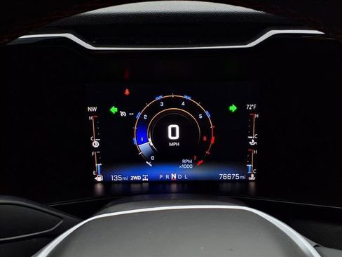 Used 2023 Chevrolet Colorado Z71 w/ Z71 Convenience Package 2 image 18