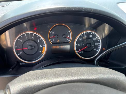 Used 2014 Nissan Titan S RWD image 14