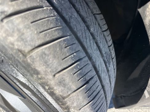 Used 2024 Toyota Prius LE image 28