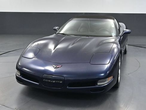 Used 2001 Chevrolet Corvette Convertible RWD image 11