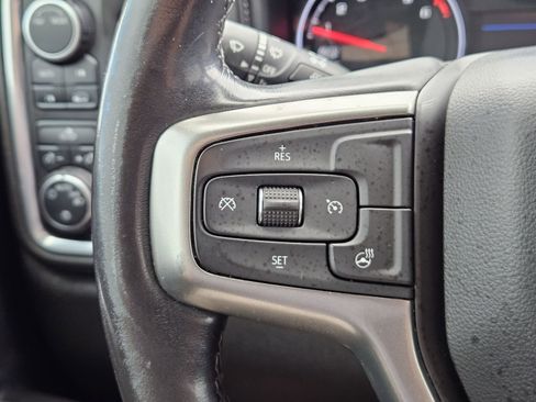 Used 2021 Chevrolet Silverado 1500 LT AWD/4WD image 23