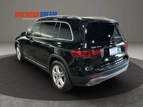 Used 2021 Mercedes-Benz GLB 250 4MATIC image 3