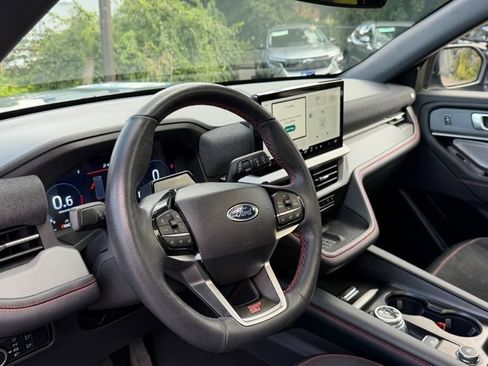 Used 2025 Ford Explorer ST AWD/4WD image 14