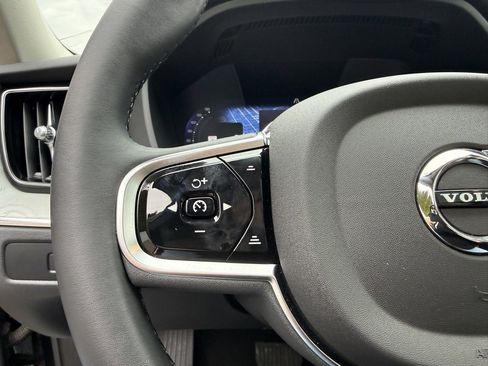 Used 2025 Volvo XC60 B5 Plus w/ Protection Package Premier image 27