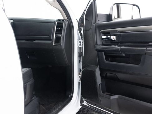 Used 2015 RAM 1500 Sport AWD/4WD image 32