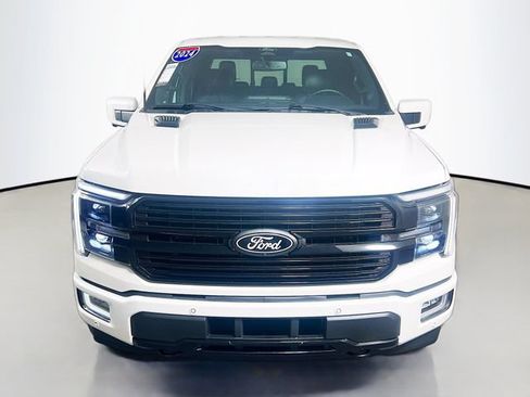 Used 2024 Ford F150 Platinum AWD/4WD image 3