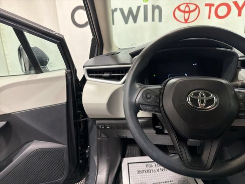 Used 2026 Toyota Corolla LE FWD image 24
