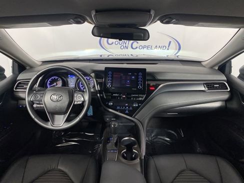 Used 2024 Toyota Camry SE FWD image 12