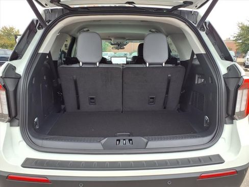 New 2026 Ford Explorer Active w/ Active Comfort Package image 21