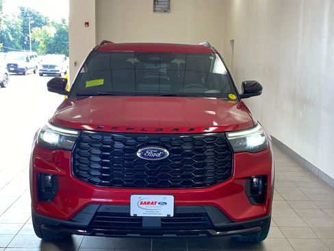 New 2026 Ford Explorer ST-Line w/ ST-Line Street Pack AWD/4WD image 3