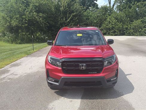 Used 2025 Honda Ridgeline Black Edition image 8