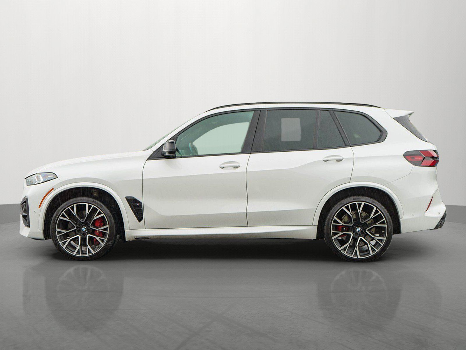 Used 2024 BMW X5 M Competition AWD/4WD image 4