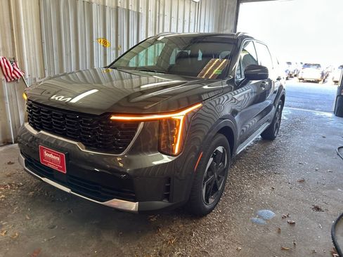 New 2026 Kia Sorento EX FWD image 23