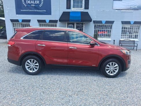 Used 2018 Kia Sorento AWD image 6