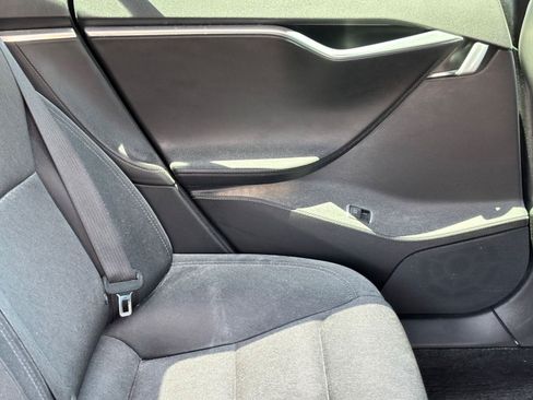 Used 2017 Tesla Model S 75 RWD image 11