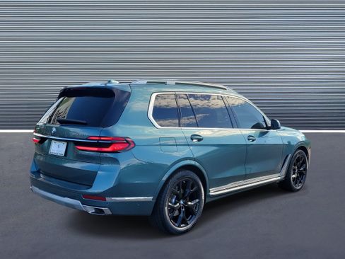 Certified 2024 BMW X7 xDrive40i w/ Executive Package AWD/4WD image 3