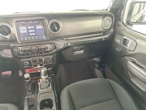 Used 2023 Jeep Wrangler Unlimited Rubicon 4xe w/ Cold Weather Group AWD/4WD image 28