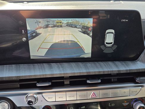 Used 2025 Kia Telluride EX w/ EX Captain's Chair Package AWD/4WD image 20