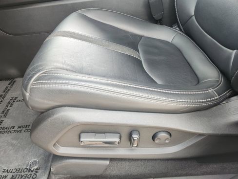 Certified 2024 Honda Pilot Touring image 27