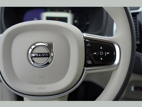 New 2025 Volvo XC90 T8 Ultra w/ Protection Package Premier image 13
