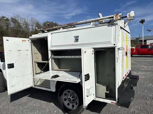 Used 2012 Chevrolet Silverado 3500 W/T image 23