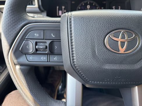 Used 2026 Toyota 4Runner SR5 AWD/4WD image 29