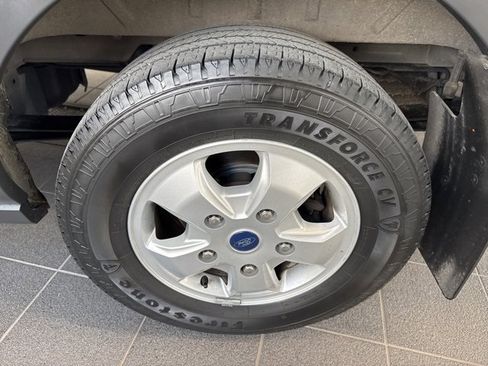 Used 2017 Ford Transit 150 XLT image 6