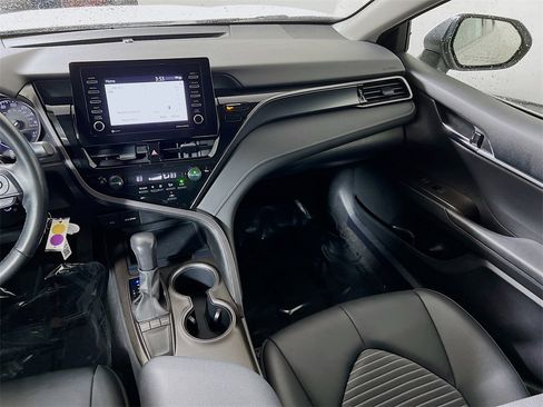 Certified 2023 Toyota Camry SE image 21