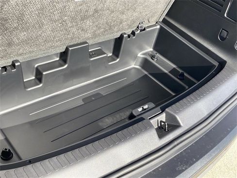 New 2026 Chevrolet Traverse LT w/ Driver Confidence Package image 27