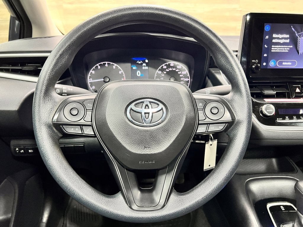 Used 2024 Toyota Corolla LE FWD image 4