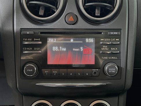 Used 2014 Nissan Rogue S w/ Convenience Package FWD image 27