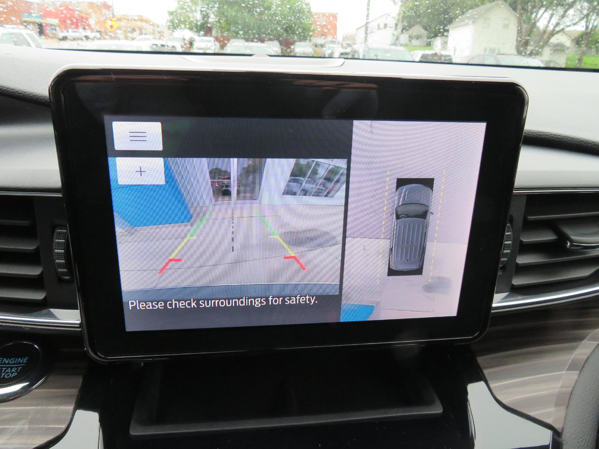 Used 2022 Ford Explorer Limited w/ Equipment Group 301A AWD/4WD image 6