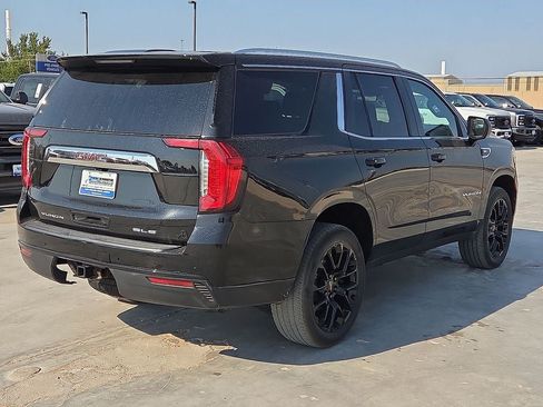 Used 2023 GMC Yukon SLE AWD/4WD image 5