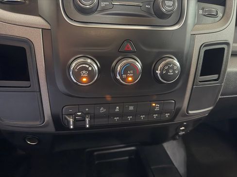 Used 2018 RAM 2500 Tradesman w/ Chrome Appearance Group AWD/4WD image 24