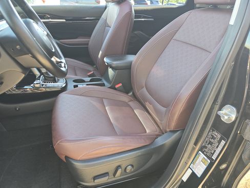 Used 2022 Kia Seltos SX w/ Sunroof Package AWD/4WD image 23