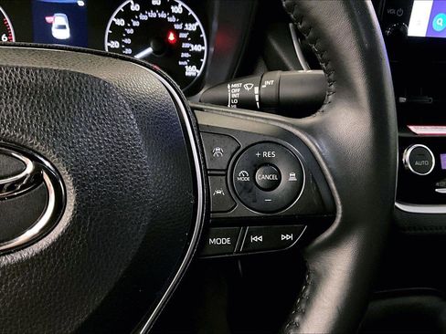 Used 2024 Toyota Corolla SE image 18