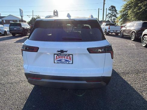 New 2026 Chevrolet Equinox LT image 6